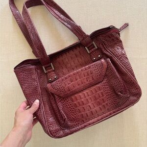 Fiona kotur muses Burgundy Crocodile-Embossed Women's Bag
